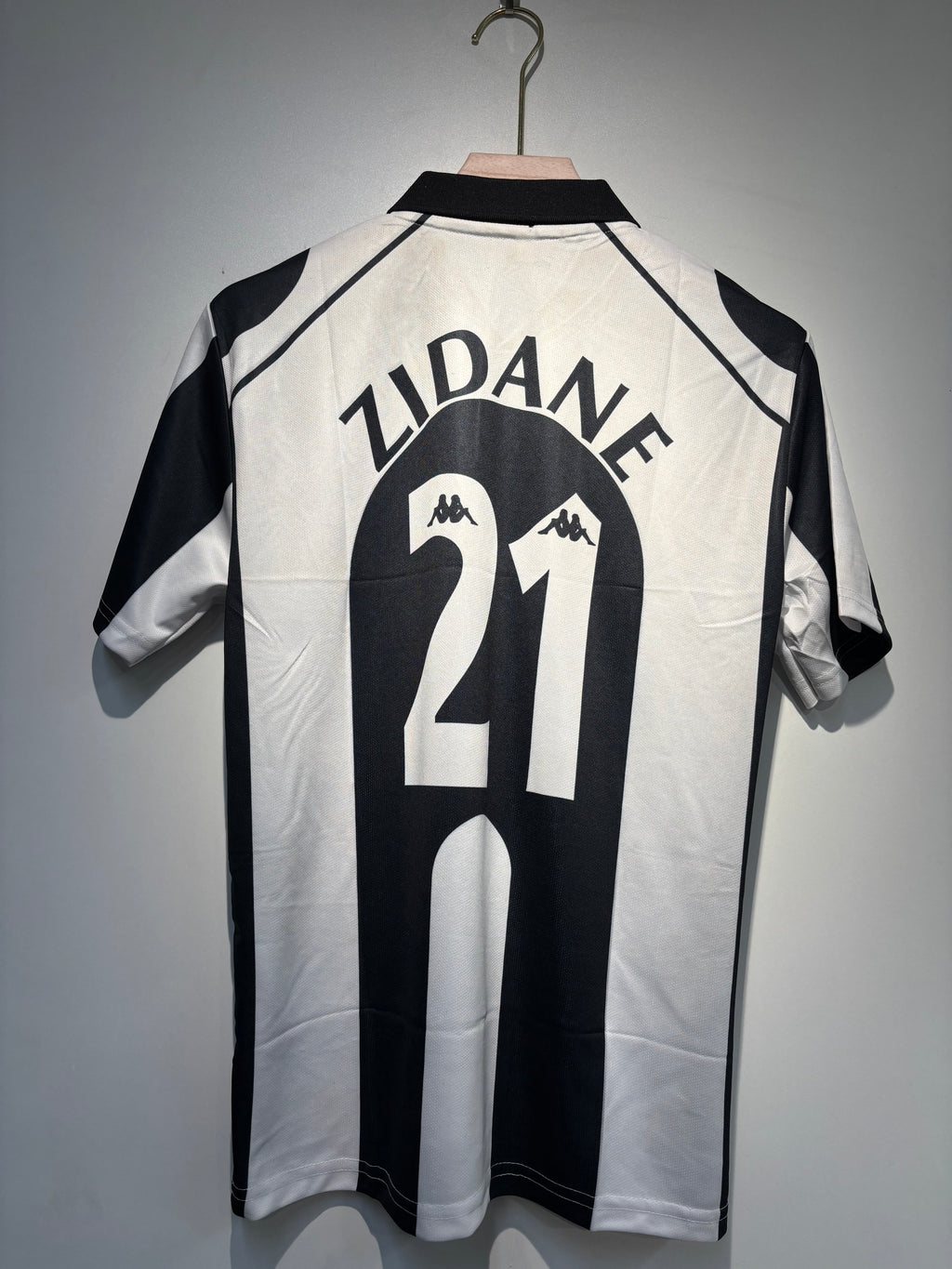 ZIDANE JUVENTUS HOME 1997-98 POLO KIT