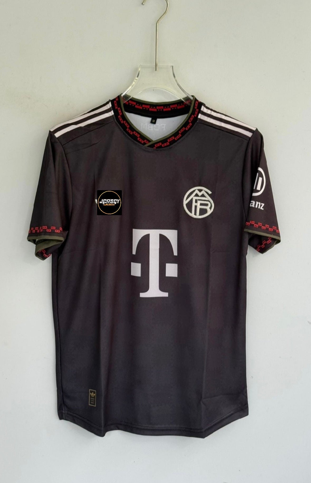 LUIZ DIAZ BAYERN AWAY KIT 25/26 EMBROIDERY